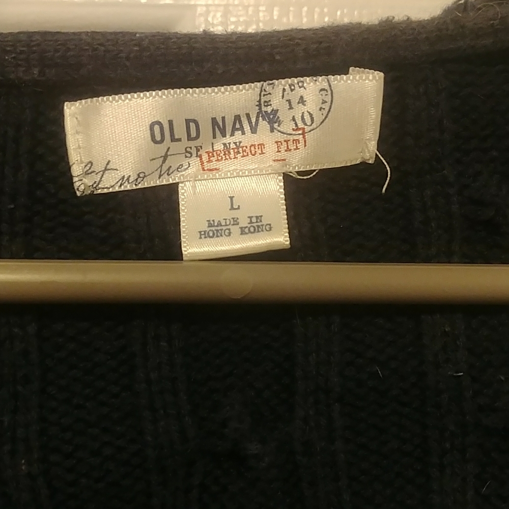 Sweater - Picture 2 of 7